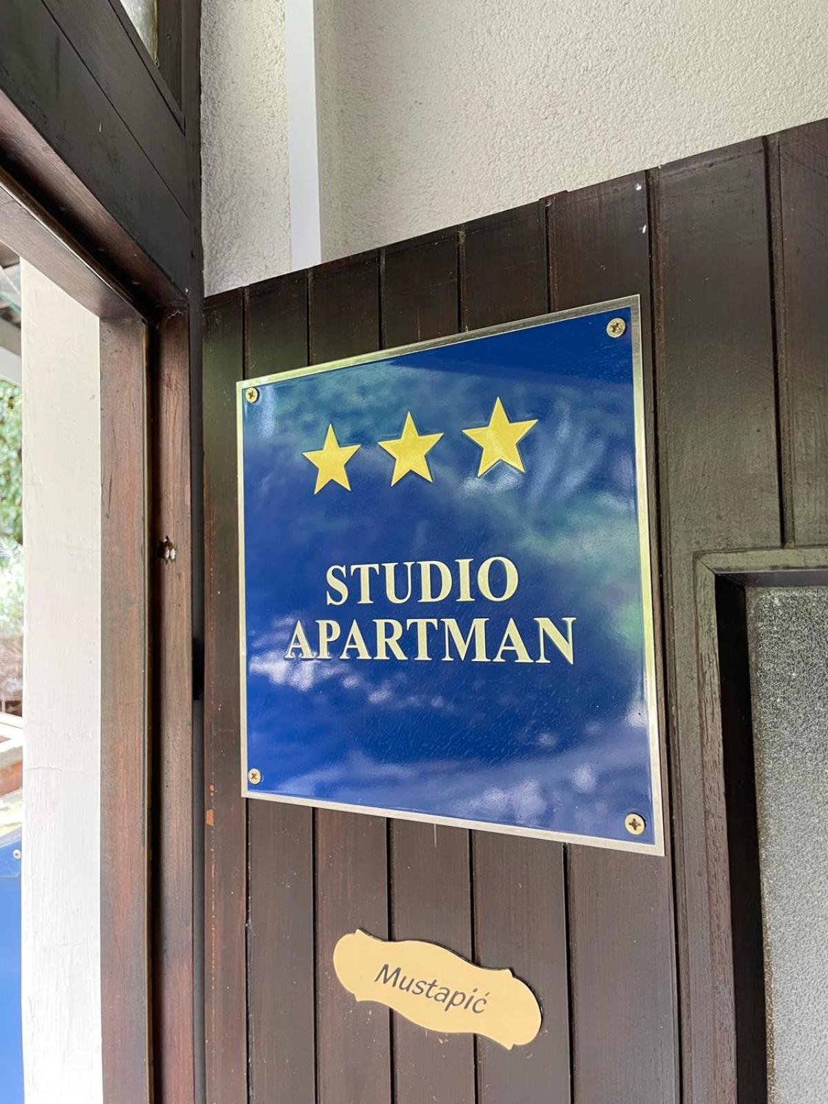 Apartmán Morska Postelja - Sea Bed Omiš Exteriér fotografie